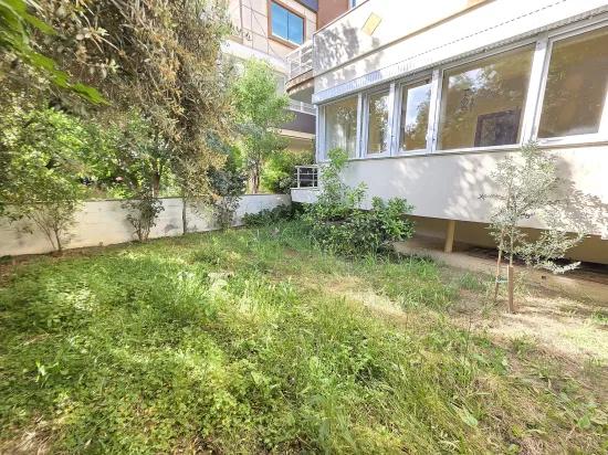 Zum Verkauf - Unabhängige Wohnung Mit Garten - In Gümüldür - 200 Mt Vom Meer Entfernt