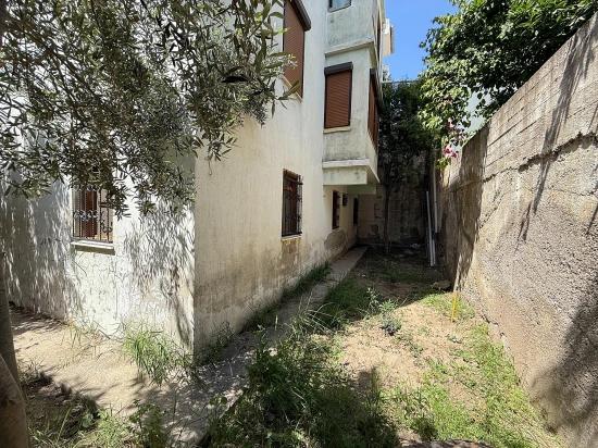 3+1 Gartenapartment In Ürkmez Zu Verkaufen, 250 Meter Vom Meer Entfernt, Erschwinglicher Preis