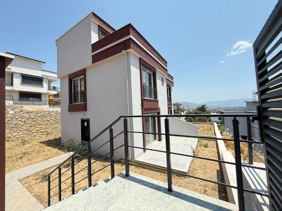 3+1 Villa Mit Meerblick Und Separatem Garten In Seferihisar Doğanbey Zu Verkaufen