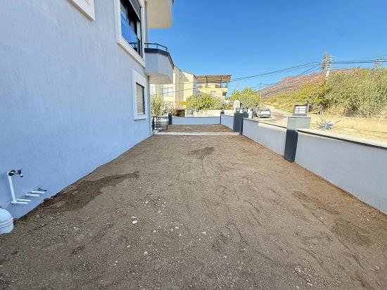 3+1 Eckvilla Mit Meerblick Und Separater Küche In Ürkmez