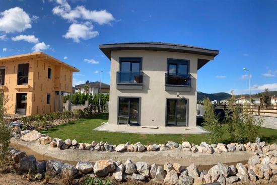 3+1-Maisonette-Villa Mit Großem Garten In Doğanbey, Seferihisar Zu Verkaufen