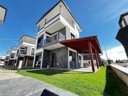 3+1-Zimmer Villa Zu Verkaufen in Cumhuriyet Bz. Seferihisar Doğanbey - 180 m²