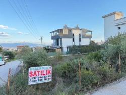 Land Zu Verkaufen in Atatürk Bz. Seferihisar Doğanbey - Gehäuse-Zonierung - 285 m²