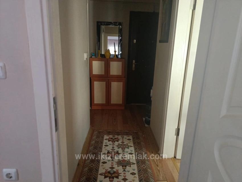 2+1 Mid-Floor Apartment For Sale In Seferihisar Ürkmez Center