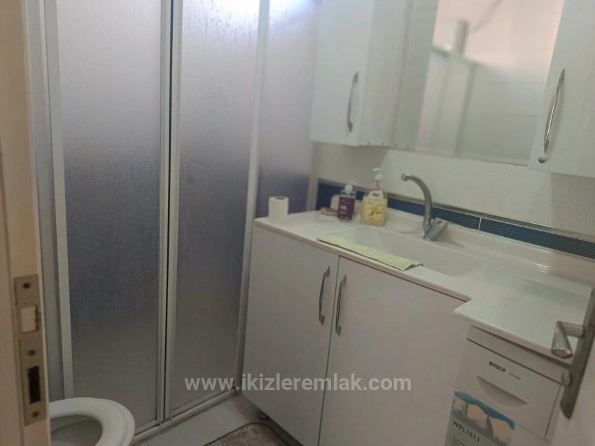 2+1 Mid-Floor Apartment For Sale In Seferihisar Ürkmez Center