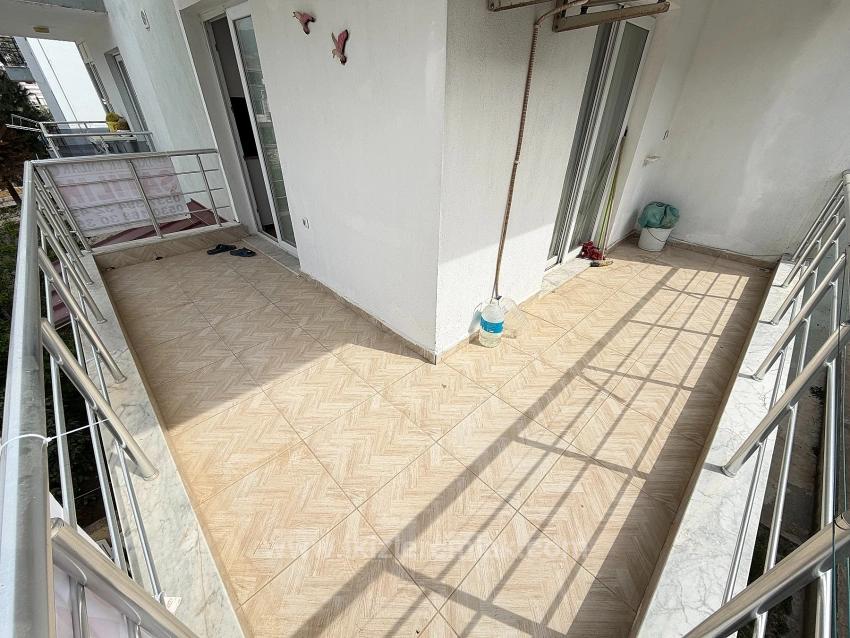 Spacious 2+1 Apartment For Sale On An Intermediate Floor In Ürkmez Center, Seferihisar