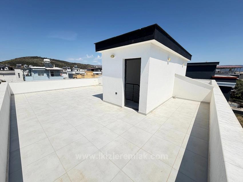 Brand New 3+1 Villa With Spacious Garden For Sale Near The Sea In Doğanbey, Seferihisar