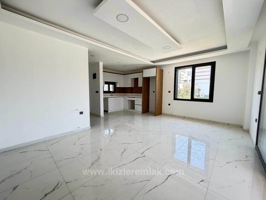 Brand New 3+1 Villa With Spacious Garden For Sale Near The Sea In Doğanbey, Seferihisar