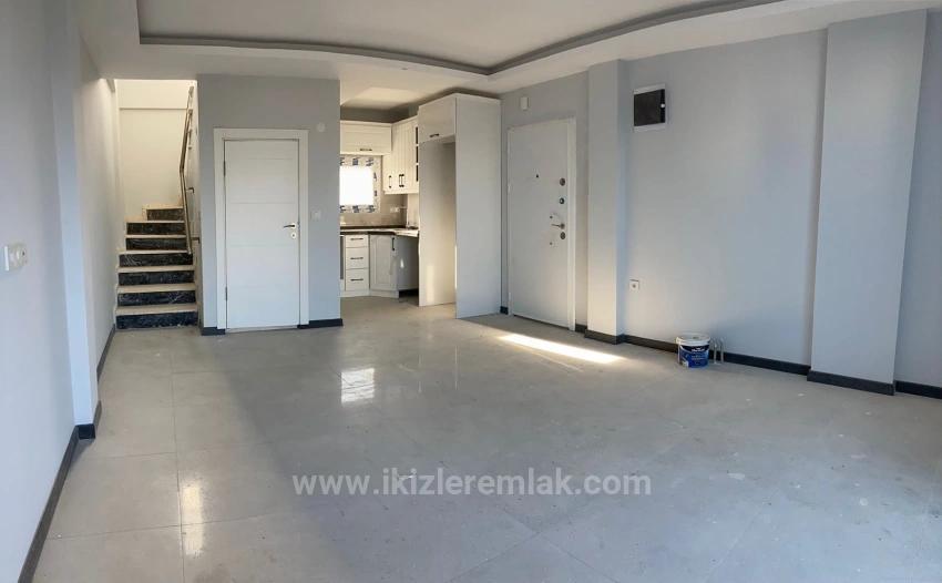 2+1 Villa With Sea View And Garden For Sale In Doğanbey, Seferihisar