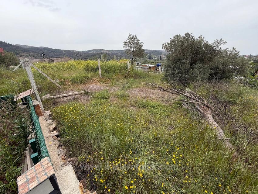 300 M2 Plot Of Land For Sale In Seferihisar Doğanbey Kavakdere.