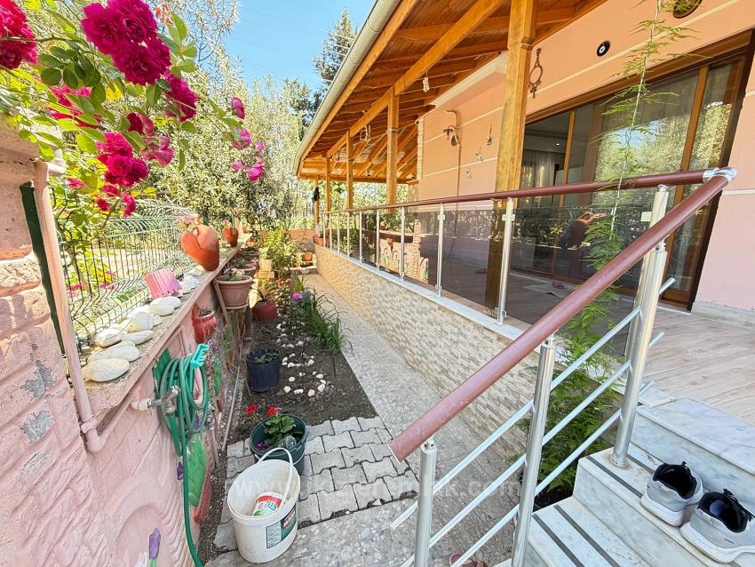 4+1 Detached Villa With Garden For Sale In Doğanbey, Seferihisar