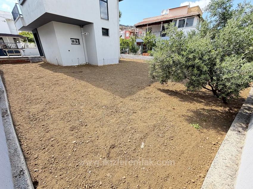 370 M2 Garden, Single Detached 3+1 Villa Near The Sea In Doğanbey