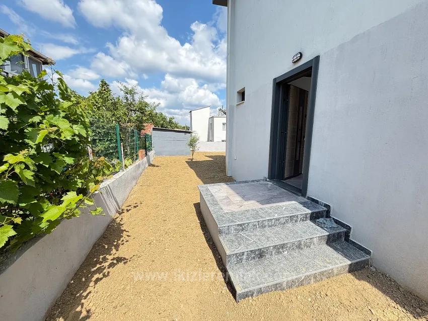370 M2 Garden, Single Detached 3+1 Villa Near The Sea In Doğanbey