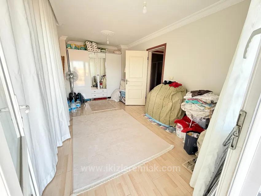 In Ürkmez, 400 M To The Sea, Separate Kitchen Double Balcony Spacious 2+1 Apartment