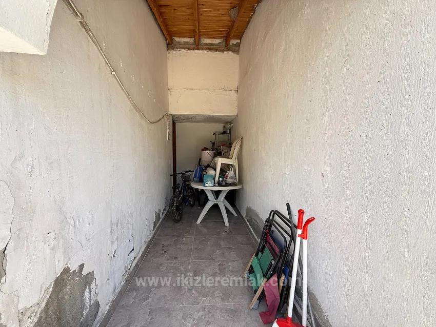Seferihisar Doğanbey'de For Sale 3+1 50M From The Sea Garden Villa