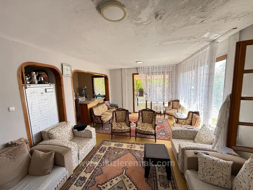 Seferihisar Doğanbey'de For Sale 3+1 50M From The Sea Garden Villa