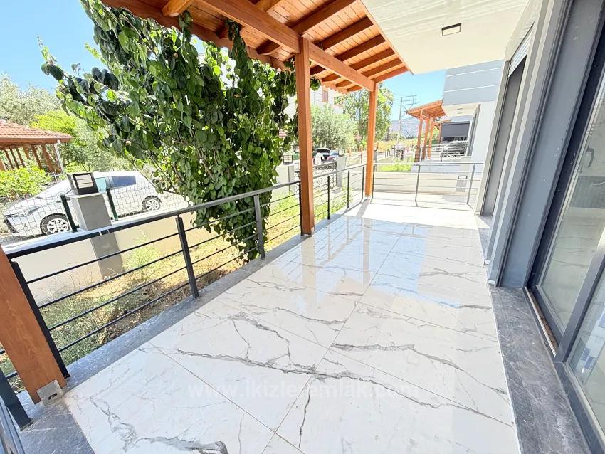 For Sale In Ürkmez Doğanbey Zero Single Detached Wide 3+1 Villa