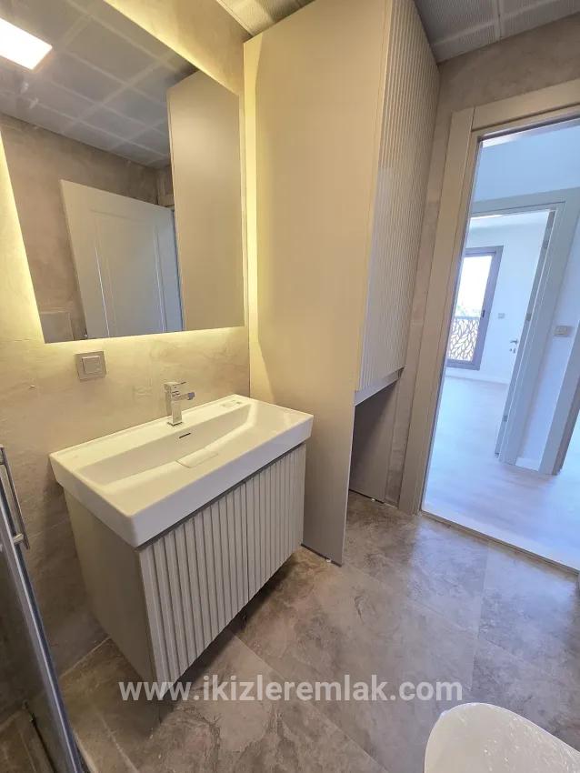 In Gümüldür İnönü Neighbourhood, 450 Metres To The Sea, Spacious Garden Zero 4+1!
