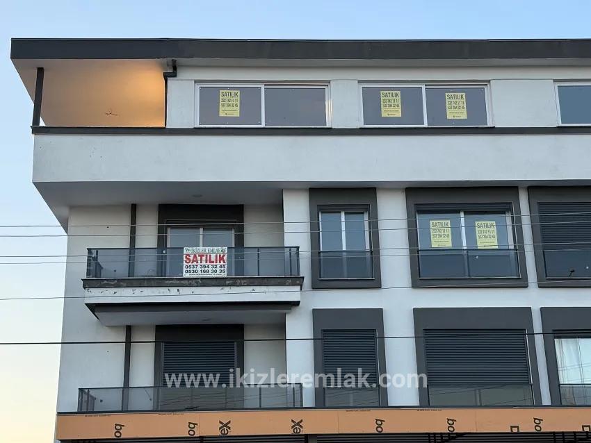 Seferihisar Ürkmez'de Zero 4+1 Duplex Lift Otoparklı To the sea 400 m