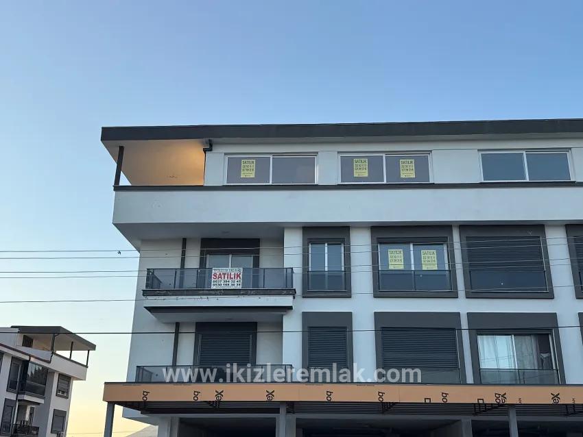 Seferihisar Ürkmez'de Zero 4+1 Duplex Lift Otoparklı To the sea 400 m