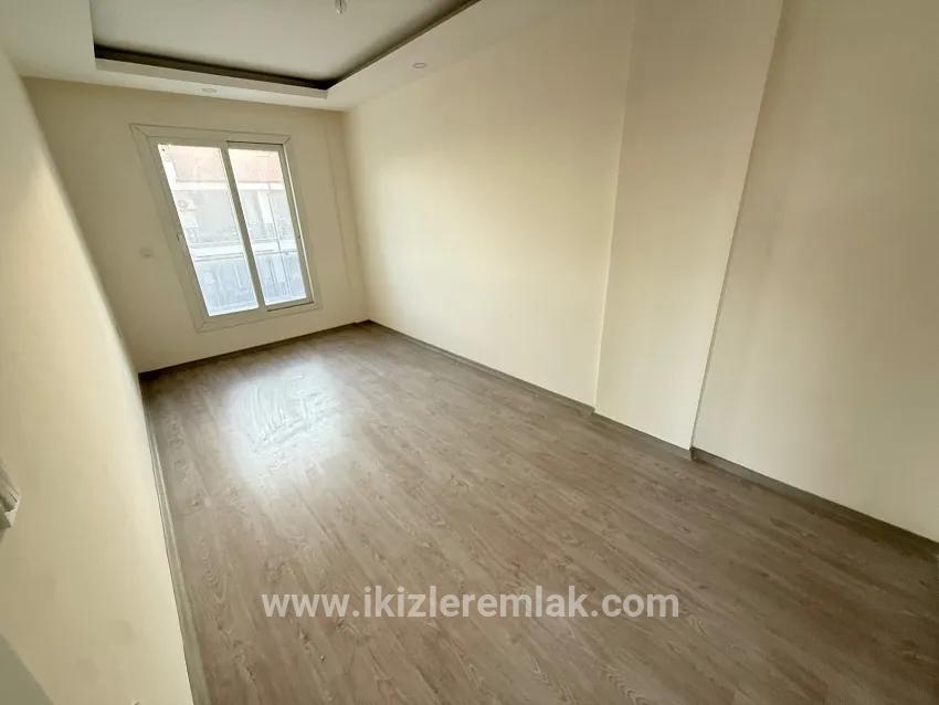 Seferihisar Ürkmez'de Zero 4+1 Duplex Lift Otoparklı To the sea 400 m