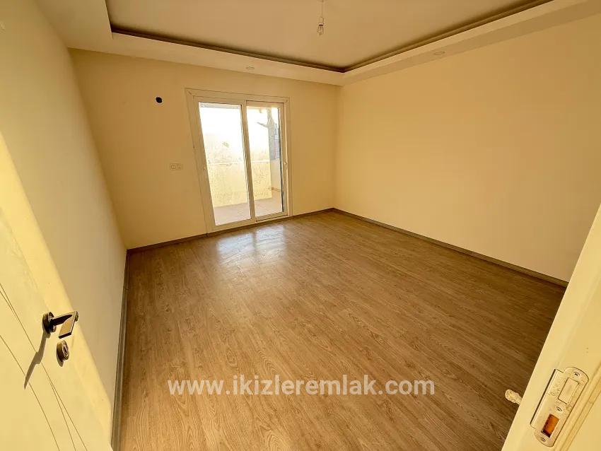 Seferihisar Ürkmez'de Zero 4+1 Duplex Lift Otoparklı To the sea 400 m