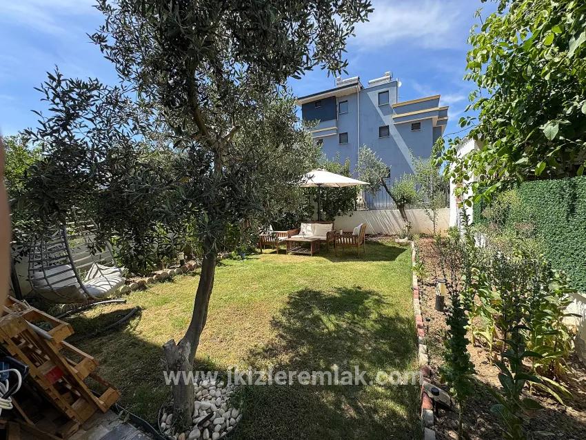 For sale In Seferihisar Doğanbey 3+1 spacious garden duplex summer house
