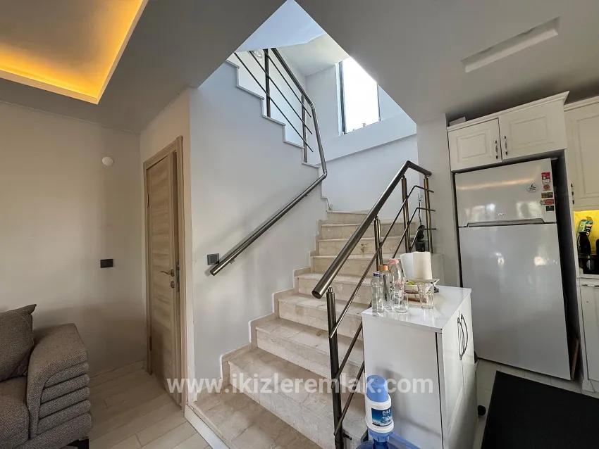 For sale In Seferihisar Doğanbey 3+1 spacious garden duplex summer house
