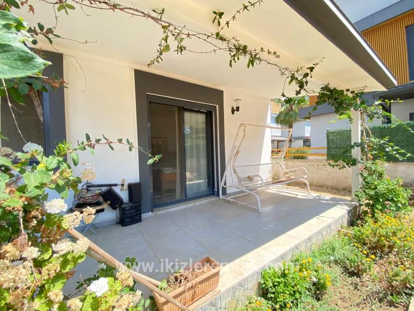 Seferihisar Bengiler'de Sea Side Spacious Garden Low-cost 1+1 Ground Floor Apartment