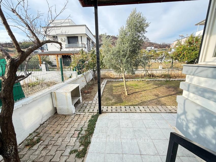 4+1 Villa With Large Garden For Sale In Seferihisar Doğanbey Center