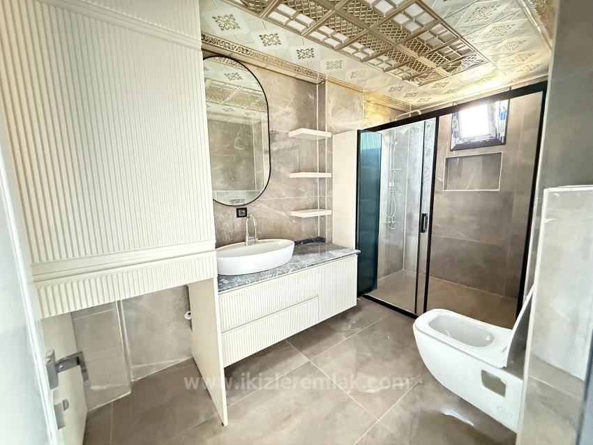 3+1 Detached Villa With A Brand New Garden For Sale In Seferihisar Doğanbey