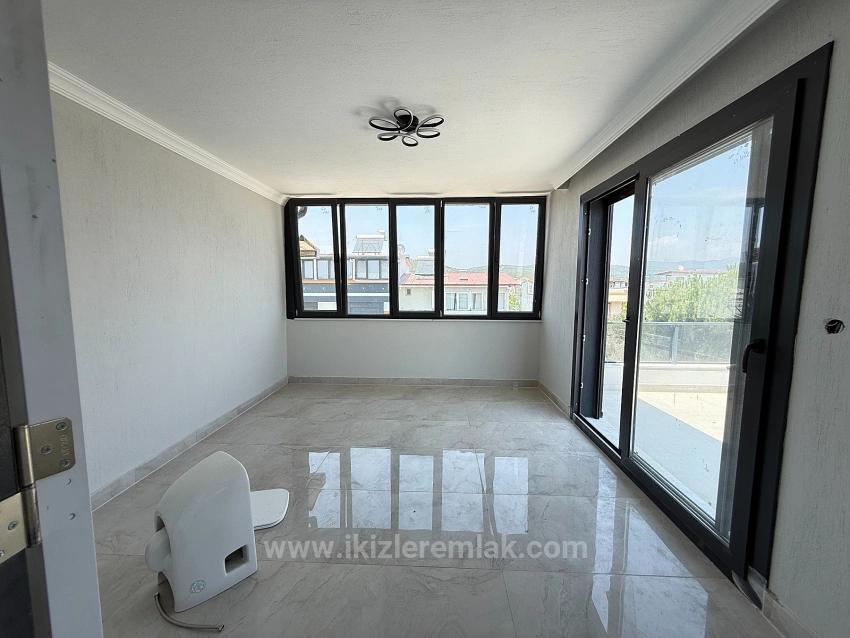 3+1 Detached Villa With A Brand New Garden For Sale In Seferihisar Doğanbey