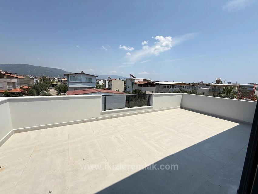 3+1 Detached Villa With A Brand New Garden For Sale In Seferihisar Doğanbey
