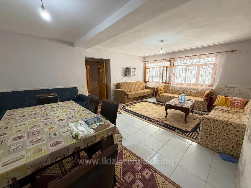 3+1 Garden Apartment For Sale In Ürkmez, 250 Meters From The Sea, Affordable Price