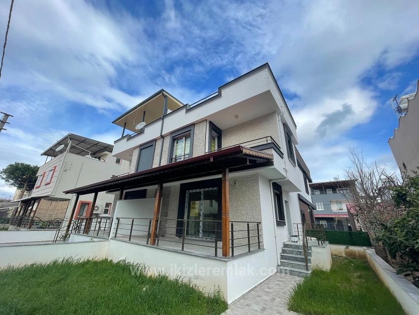 3+1 Luxury Villa For Sale In Seferihisar Doğanbey, Spacious Location, Very Close To The Sea