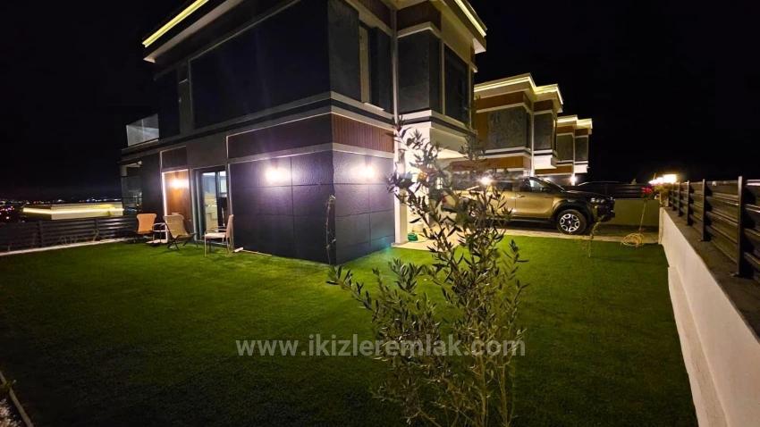 Single Detached House For Sale In Seferihisar Doğanbey With Large Garden And Panoramic Sea View