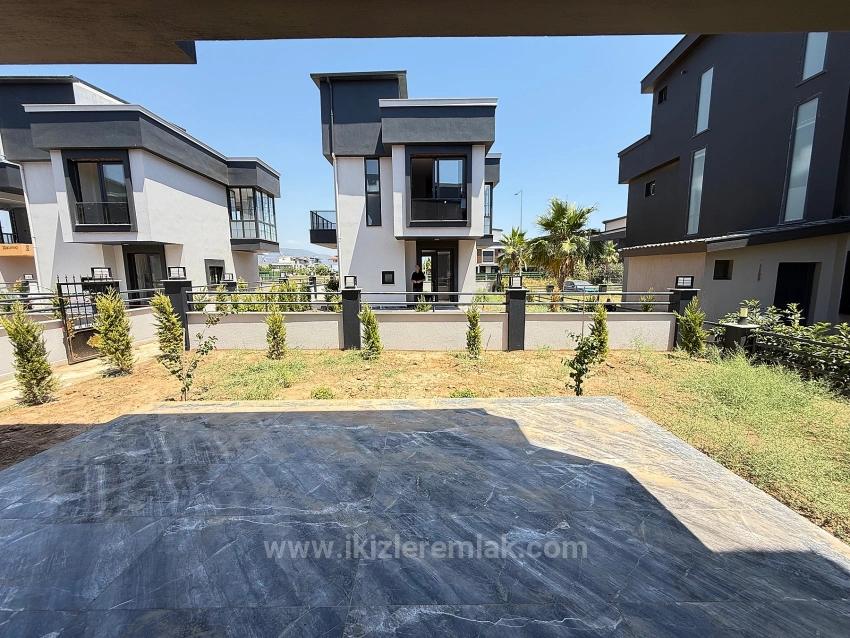 2 + 1 Villa With Detached Garden For Sale In Seferihisar Doğanbey