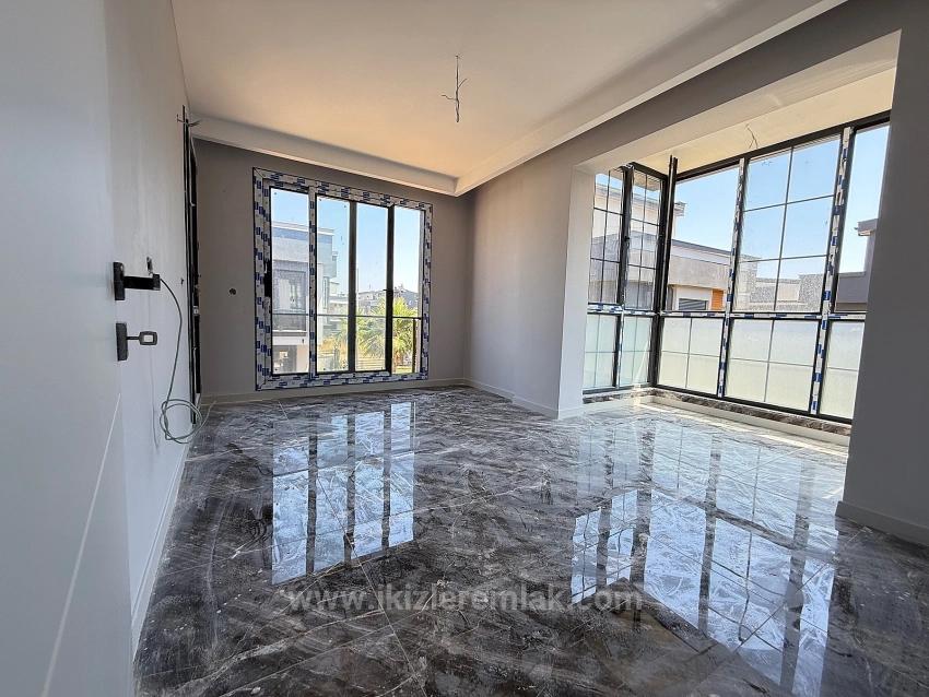 2 + 1 Villa With Detached Garden For Sale In Seferihisar Doğanbey