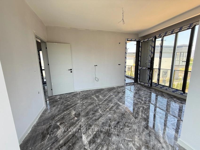 2 + 1 Villa With Detached Garden For Sale In Seferihisar Doğanbey