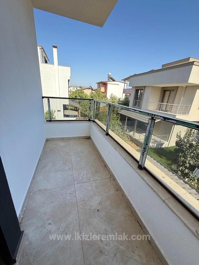 3+1 Villa With A Brand New Garden For Sale In Seferihisar Doğanbey, Close To The Sea