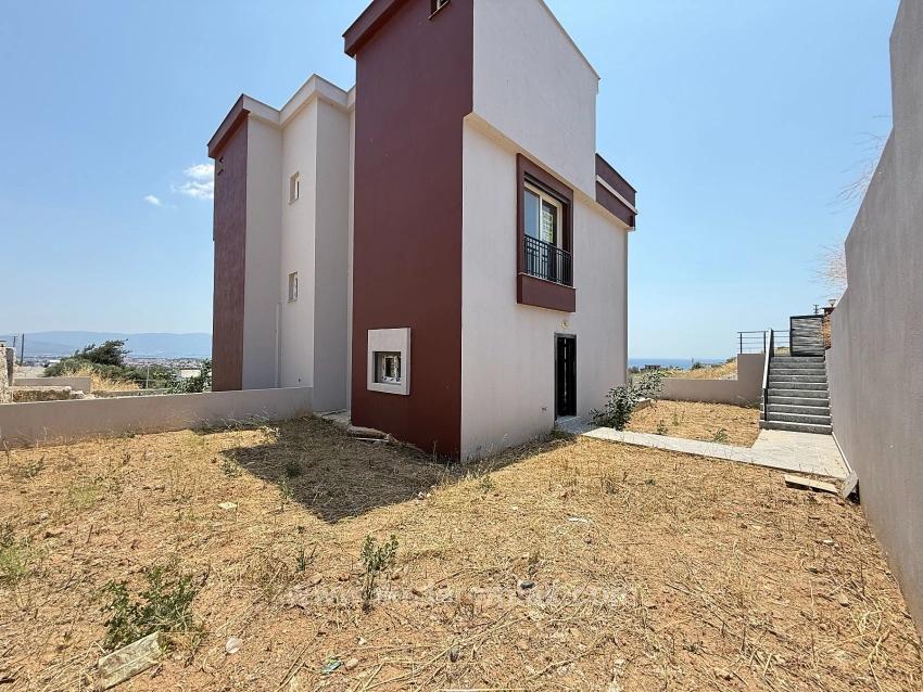 3+1 Villa With Sea View And Detached Garden For Sale In Seferihisar Doğanbey
