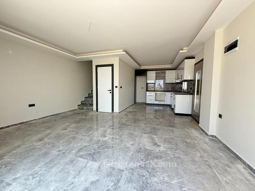 3+1 Villa With Sea View And Detached Garden For Sale In Seferihisar Doğanbey