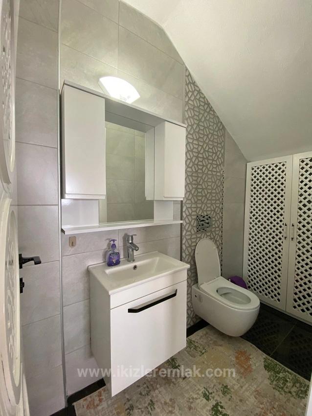 3+1 Detached Villa With Sea View And Pool For Sale In Seferihisar Doğanbey