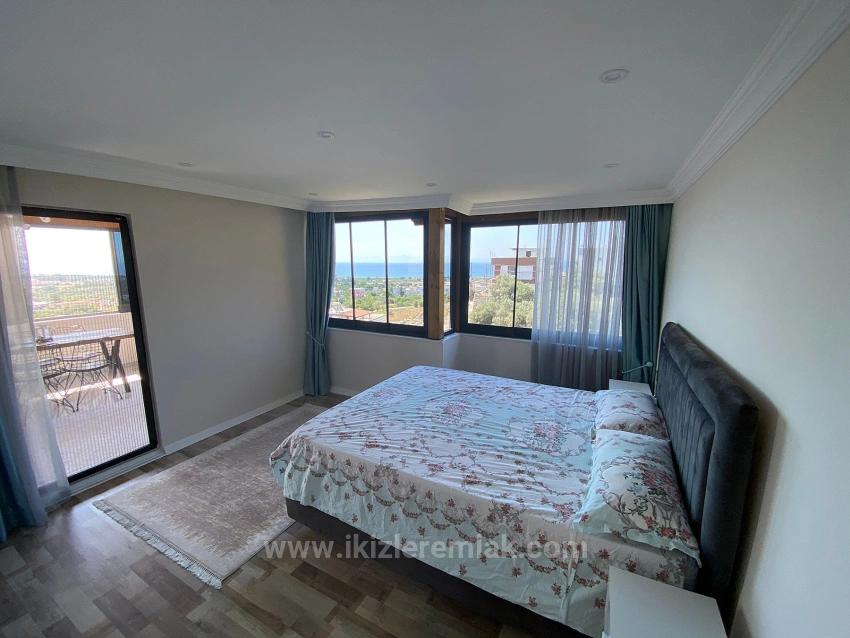 3+1 Detached Villa With Sea View And Pool For Sale In Seferihisar Doğanbey