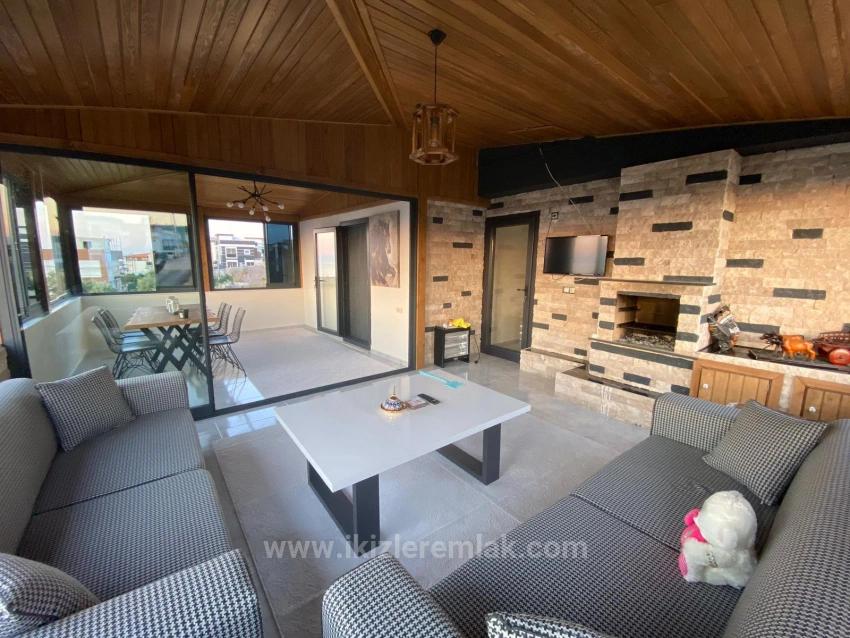 3+1 Detached Villa With Sea View And Pool For Sale In Seferihisar Doğanbey