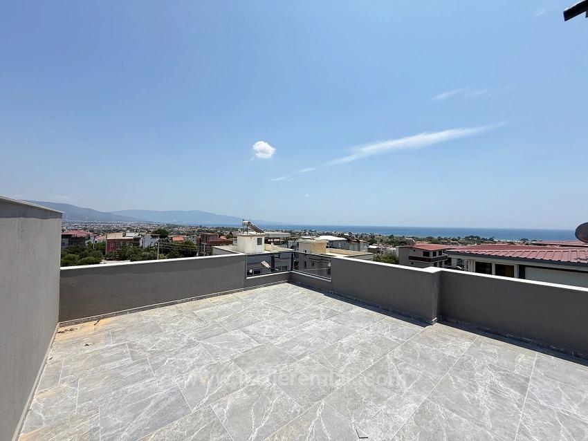3+1 Villa With Sea View And Garden For Sale In Seferihisar Doğanbey