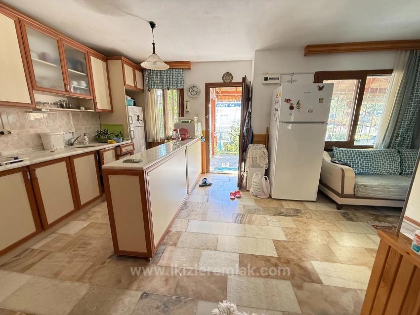 3+1 Villa With Garden For Sale By The Sea In Seferihisar Ürkmez