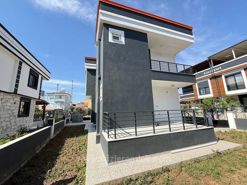 Single Detached 3+1 Duplex Villa On A 300 M2 Plot In Seferihisar Doğanbey
