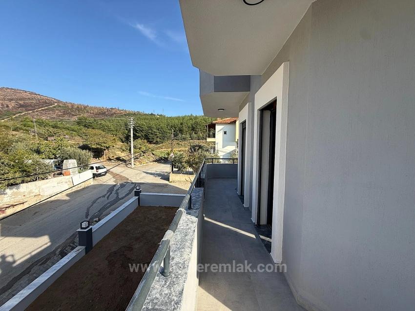 3+1 Corner Villa With Sea View And Separate Kitchen In Ürkmez