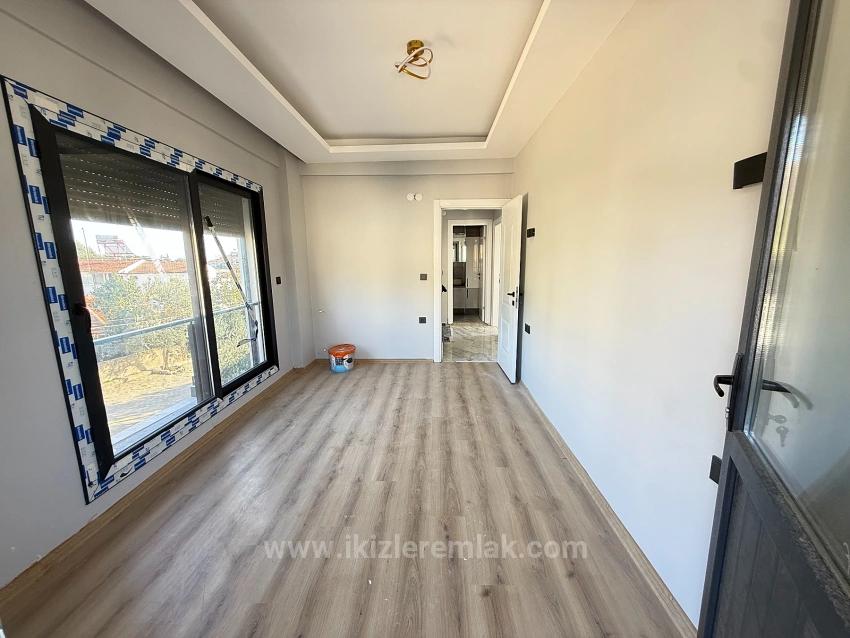 3+1 Corner Villa With Sea View And Separate Kitchen In Ürkmez